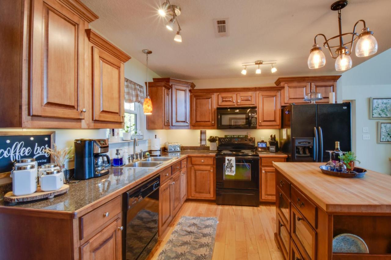 Lakemont Retreat Game Room, Hot Tub, And Mtn Views! Exteriér fotografie